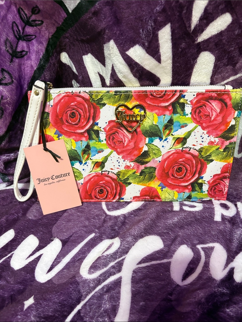 Juicy Couture White Rose Print Wristlet with Gold Heart Emblem~NWT